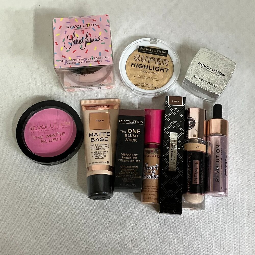 Revolution Makeup Kit 10pc Blush, Base, Primer, Lip, Highlighter, Concealer